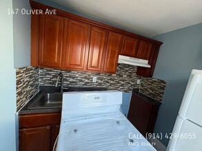 147 Oliver Ave in Yonkers, NY - Building Photo - Building Photo