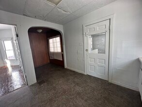 2401 E Main St in Danville, IL - Building Photo - Building Photo