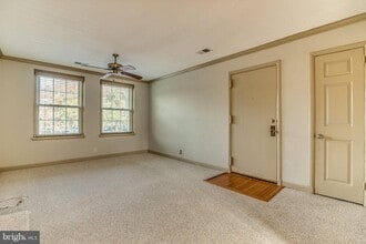 2932 S Buchanan St in Arlington, VA - Building Photo - Building Photo