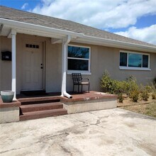 351 Davenport Ave NE in St. Petersburg, FL - Building Photo - Building Photo
