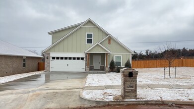 4300 NE 123rd St in Edmond, OK - Foto de edificio - Building Photo