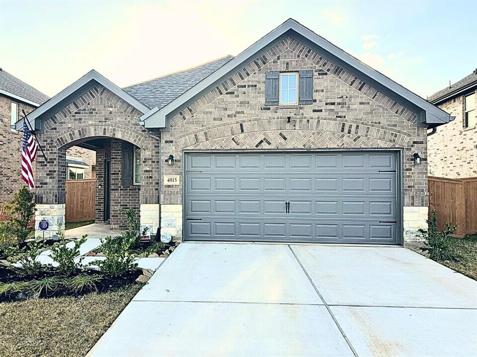 4815 Sand Clouds Dr in Katy, TX - Building Photo