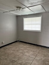 14854 17th St in Dade City, FL - Building Photo - Building Photo