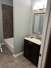 1500 E 73rd St-Unit -1W in Chicago, IL - Building Photo - Building Photo