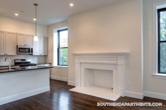 11 Newcomb St in Boston, MA - Building Photo - Building Photo