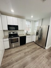 3809 Baring St, Unit 2F in Philadelphia, PA - Building Photo - Building Photo