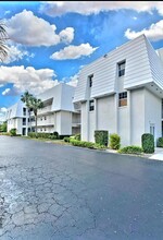 1170 Sugar Sands Blvd in West Palm Beach, FL - Foto de edificio - Building Photo