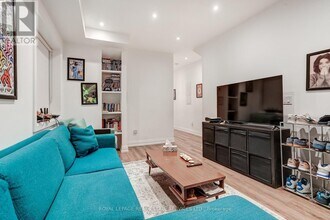 1084 College St in Toronto, ON - Building Photo - Building Photo