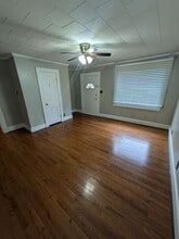 215 W D St in Newton, NC - Building Photo - Building Photo