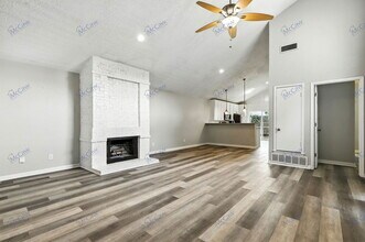 10315 Stoney Bridge Rd in Fort Worth, TX - Building Photo - Building Photo