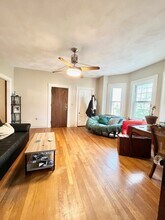 48 Kent St, Unit 2 in Somerville, MA - Building Photo - Building Photo