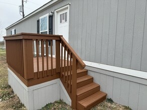 114 Shady Grove Dr in Sanger, TX - Building Photo - Building Photo