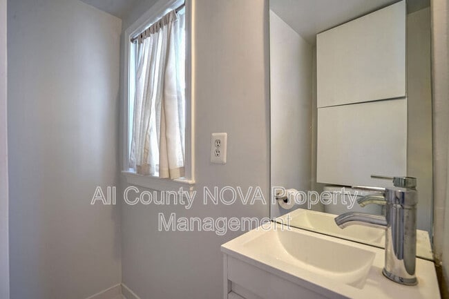 1224 Prince St in Alexandria, VA - Building Photo - Building Photo