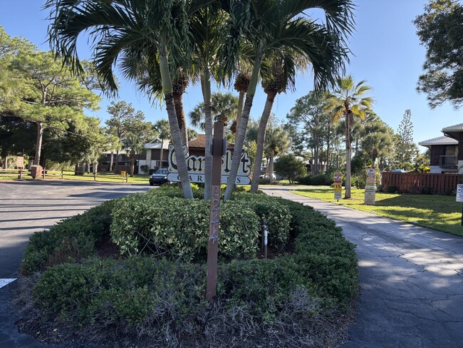 203 SE Camelot Gardens Blvd in Port St. Lucie, FL - Building Photo - Building Photo