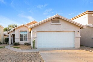 8667 W Palm Ln in Phoenix, AZ - Building Photo