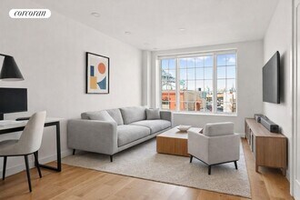 52 Herbert St in Brooklyn, NY - Building Photo - Building Photo