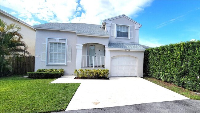 11755 SW 102nd St in Miami, FL - Building Photo - Building Photo