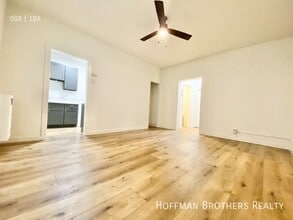 960 S Oxford Ave, Unit 108 in Los Angeles, CA - Foto de edificio - Building Photo