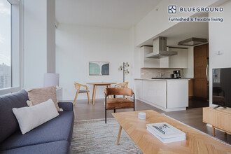450 W 42nd St, Unit FL29-ID1694 in New York, NY - Building Photo - Building Photo