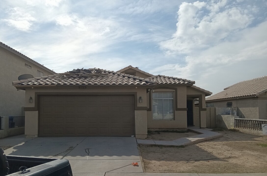 8725 W Palm Ln in Phoenix, AZ - Building Photo