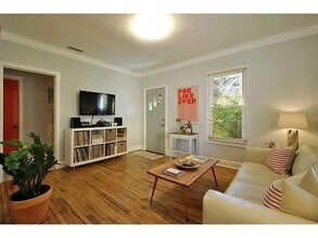 3701 Hollywood Ave in Austin, TX - Building Photo - Building Photo