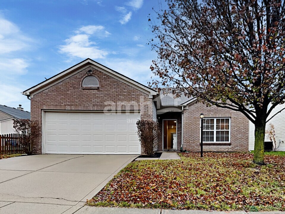 12602 Brady Ln in Noblesville, IN - Building Photo