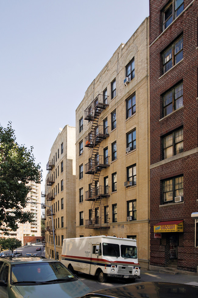 72 Wadsworth Ter in New York, NY - Building Photo - Building Photo