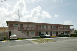 791 SW 64th Ave in Miami, FL - Foto de edificio - Building Photo