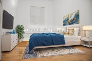 4399 Saint-Laurent Boul in Montréal, QC - Building Photo