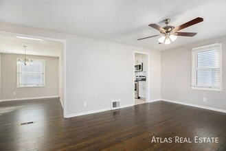 9 W 89 Terrace in Kansas City, MO - Building Photo - Building Photo