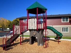 Sunrise Estates Apartments in The Dalles, OR - Foto de edificio - Building Photo