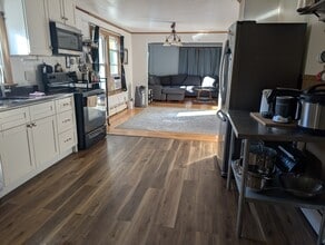 8 Valley St, Unit 2 in Webster, MA - Building Photo - Building Photo