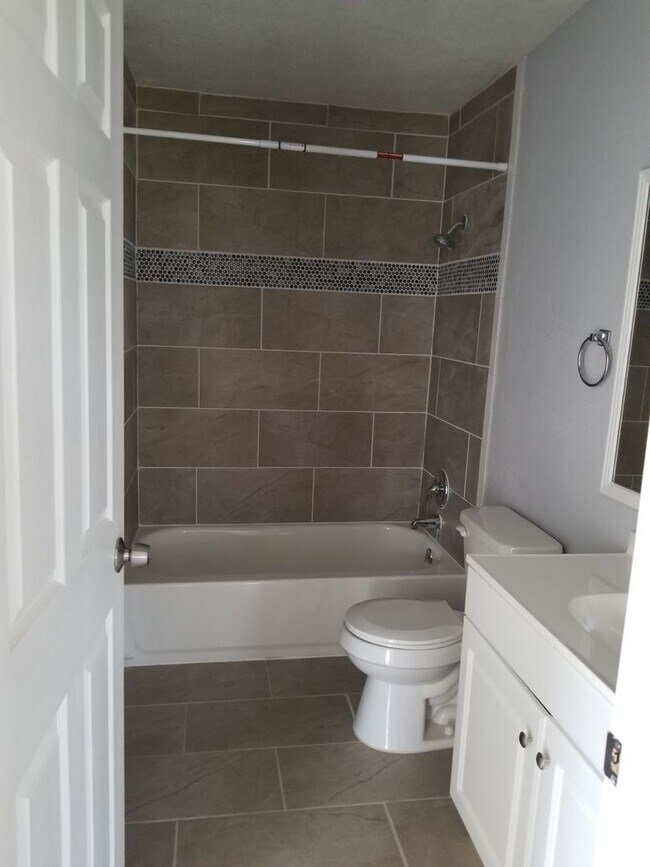 511 E Sayers Ave in San Antonio, TX - Building Photo - Building Photo