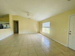 7183 Sussex Ln in Englewood, FL - Building Photo - Building Photo
