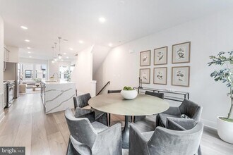 12742 Verdant Wy in Reston, VA - Building Photo - Building Photo