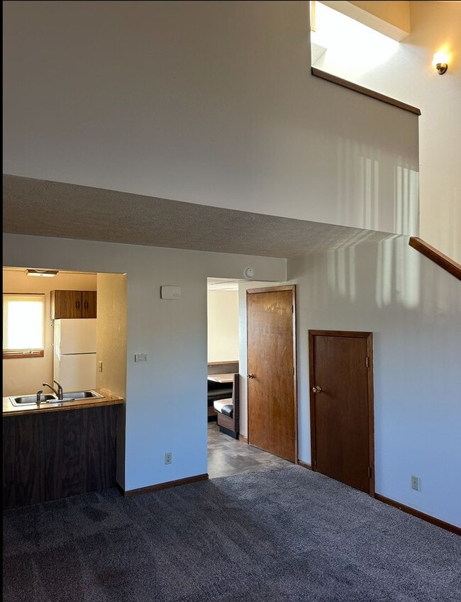 610 Curtis St in Grand Island, NE - Building Photo - Building Photo