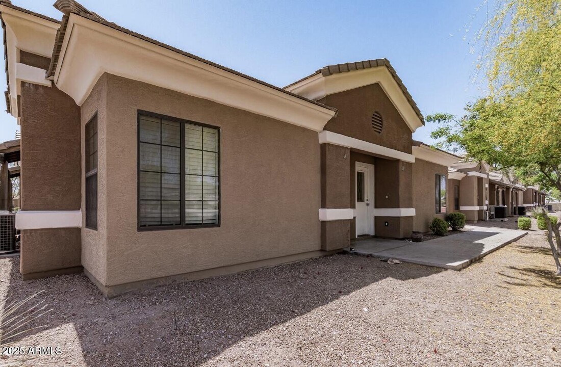 854 S San Marcos Dr in Apache Junction, AZ - Building Photo