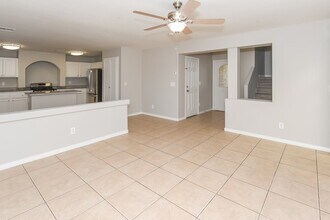 7472 Celosia St in Las Vegas, NV - Building Photo - Building Photo