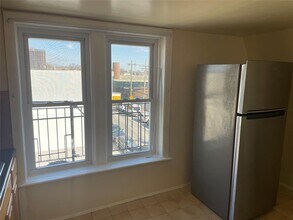 713 E 239th St-Unit -#3 in Bronx, NY - Building Photo - Building Photo