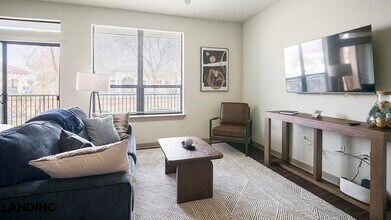 24530 Gosling Rd, Unit 213 in Spring, TX - Foto de edificio - Building Photo