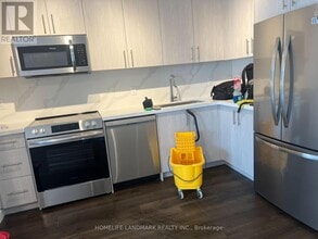 117 Marydale Ave in Markham, ON - Building Photo - Building Photo