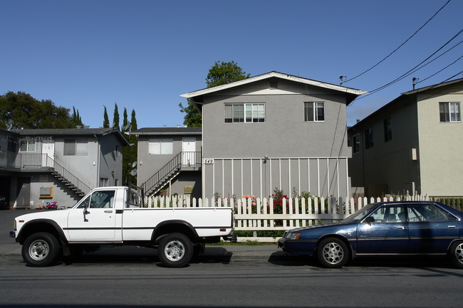 549 Hampshire Ave in Redwood City, CA - Building Photo - Building Photo