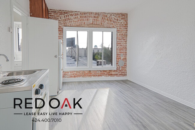 property at 1243 S Mariposa Ave