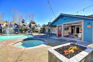 Martha Lake in Lynnwood, WA - Building Photo