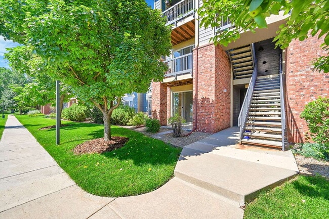 property at 804 Summer Hawk Dr