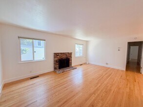 5436 Fresno Ave in Richmond, CA - Building Photo - Building Photo