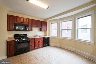 2252 Bryn Mawr Ave in Philadelphia, PA - Building Photo - Building Photo