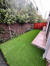 994 Helen Ave in Sunnyvale, CA - Foto de edificio - Building Photo