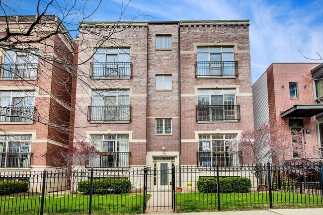 1758 W Diversey Pkwy in Chicago, IL - Building Photo - Building Photo