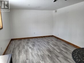 273 Skyhills Rd in Huntsville, ON - Building Photo - Building Photo